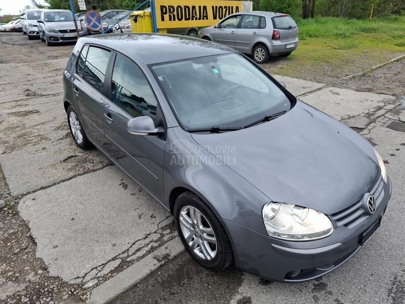 Volkswagen Golf 5 1,4 TSI