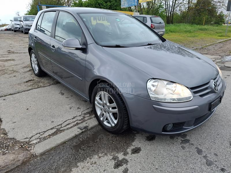 Volkswagen Golf 5 1,4 TSI