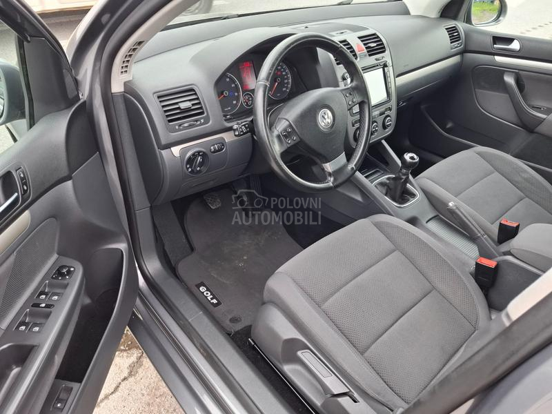 Volkswagen Golf 5 1,4 TSI