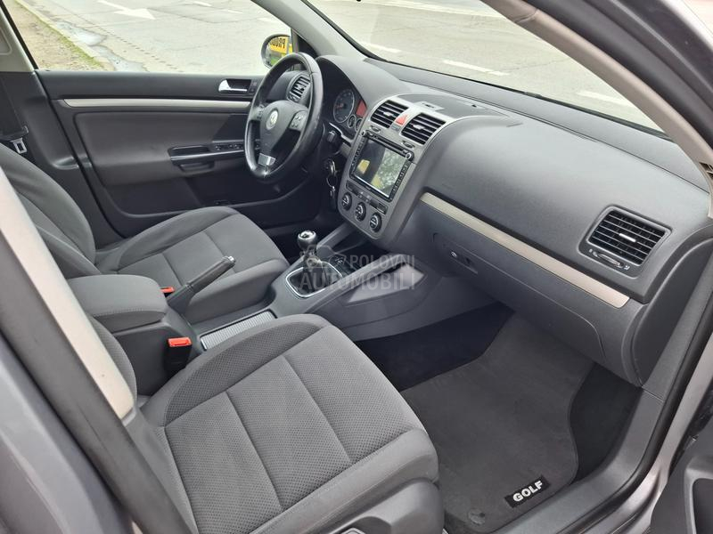Volkswagen Golf 5 1,4 TSI