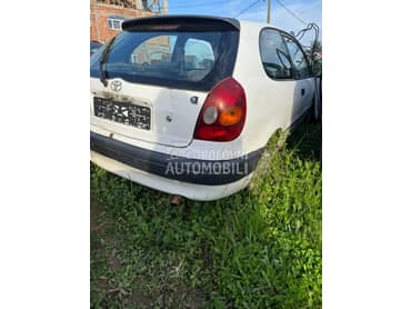 Toyota Corolla 1.9diz 2001. god. -  kompletan auto u delovima