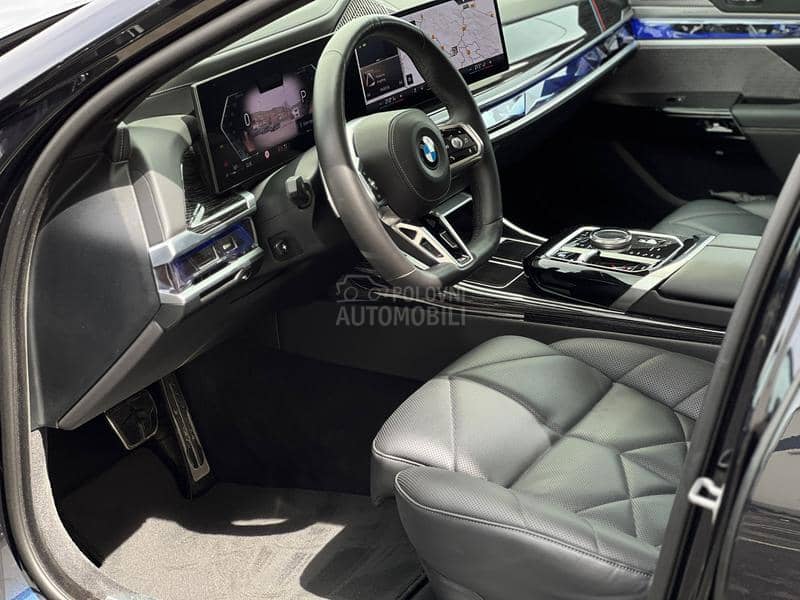 BMW 740 XD M PANO ICONIC