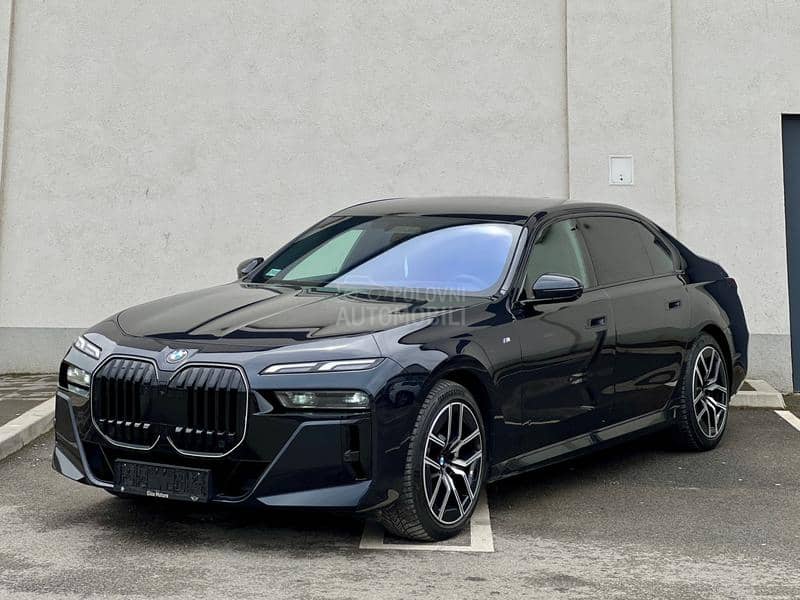 BMW 740 XD M PANO ICONIC