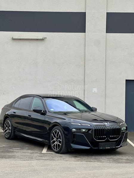 BMW 740 XD M PANO ICONIC