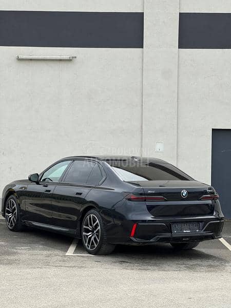BMW 740 XD M PANO ICONIC