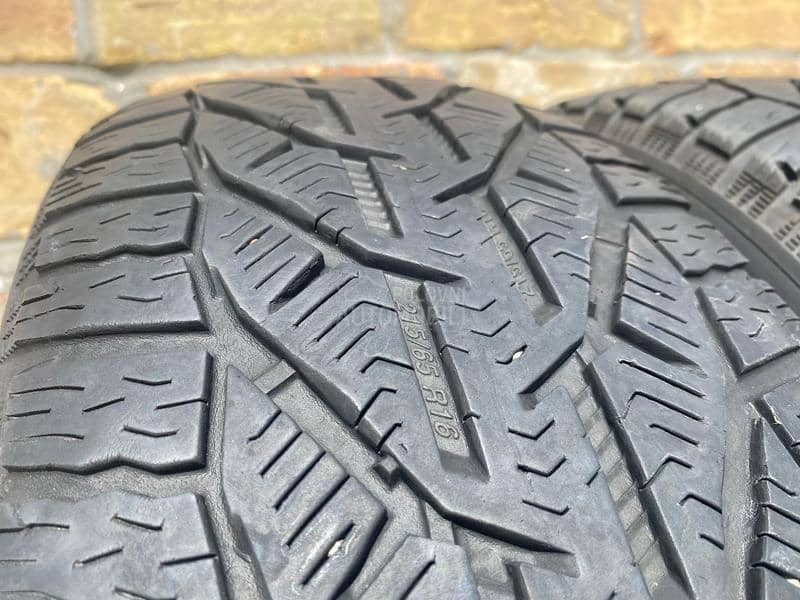 Tigar 215/65 R15 Zimska