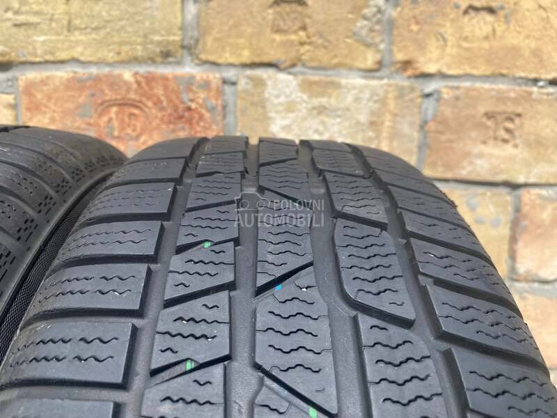 Continental 215/60 R16 Zimska