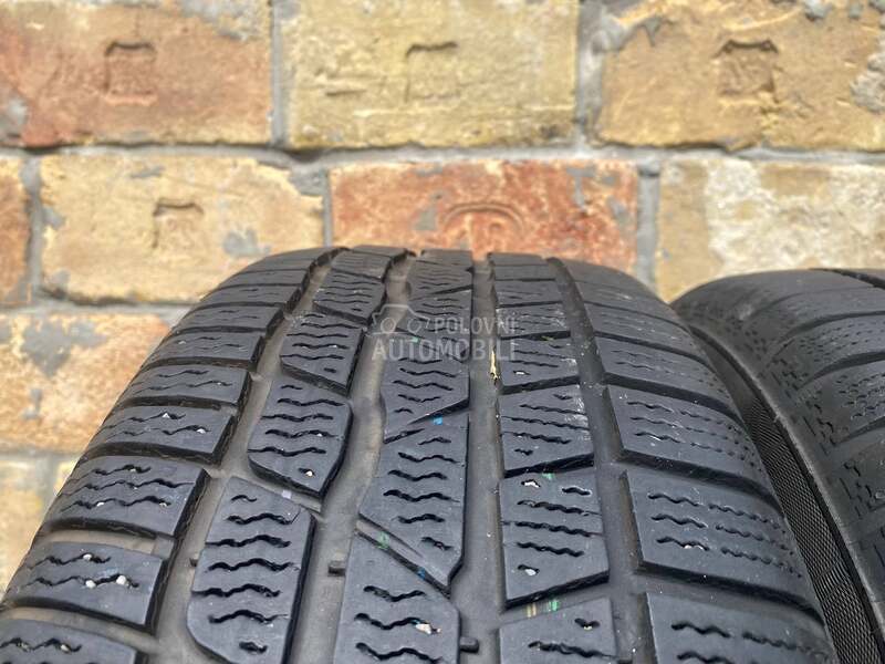 Continental 215/60 R16 Zimska