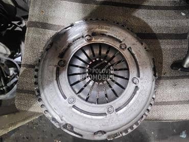 korpa golf 4 1.6fsi za Volkswagen Golf 4 od 2001. do 2004. god.