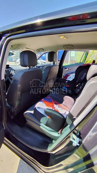 Opel Zafira Tourer