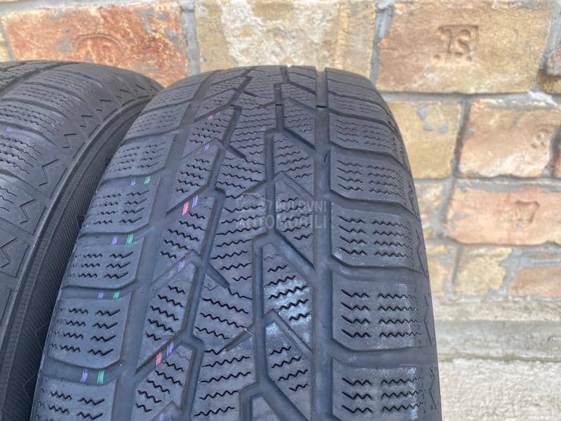 Point S 235/65 R17 Zimska