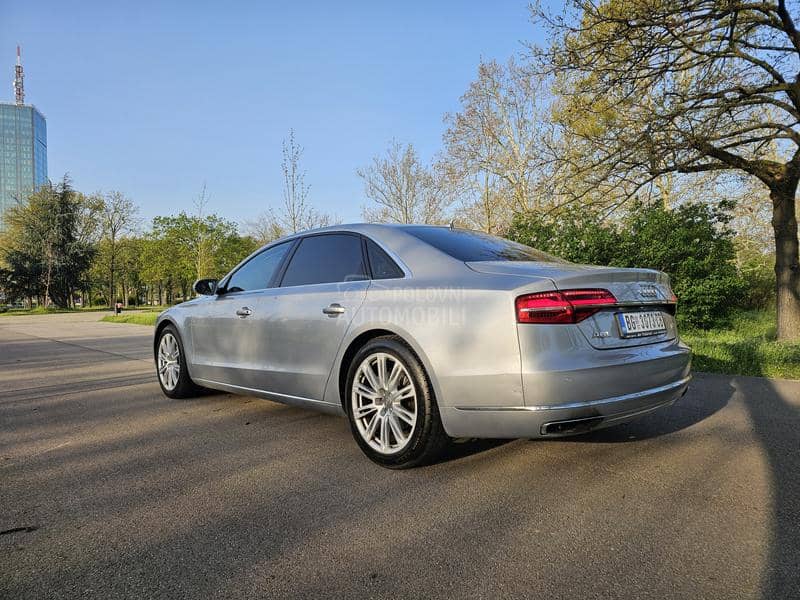 Audi A8 LONG