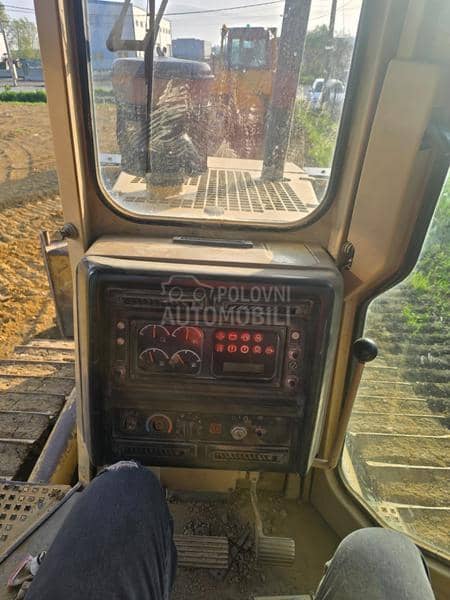 CAT D6 M XL