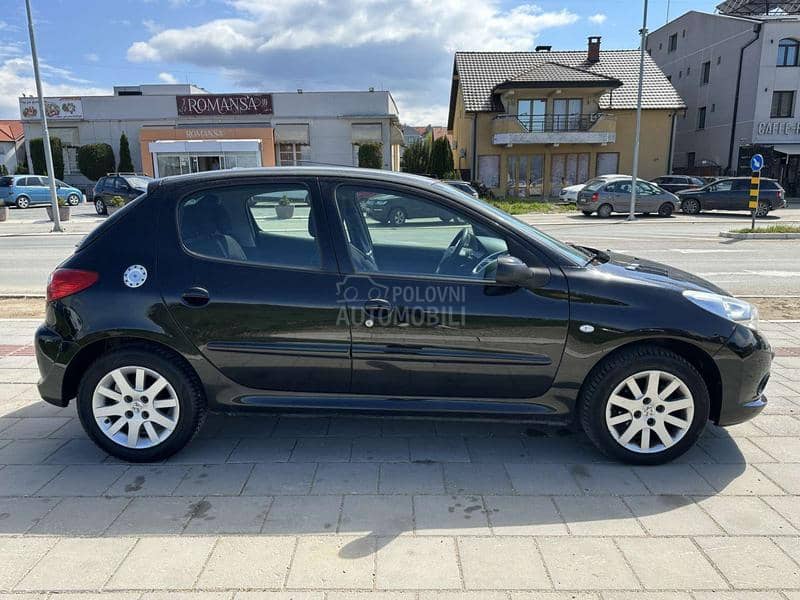 Peugeot 206 plus 1.4 CH