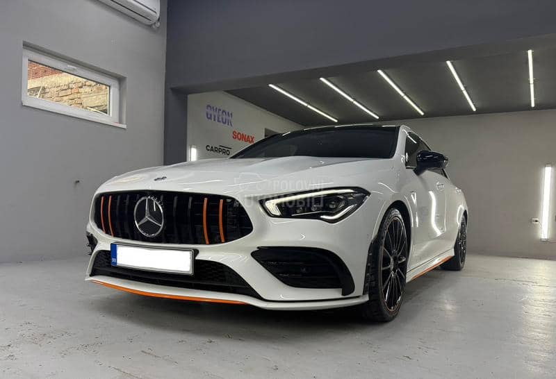 Mercedes Benz CLA 250 4Matic / Orange Art