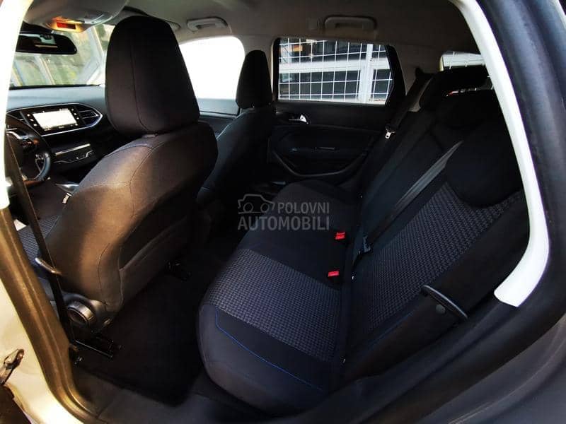 Peugeot 308 1.5BlueHdi Style