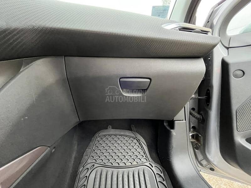Peugeot 2008 1,2THP