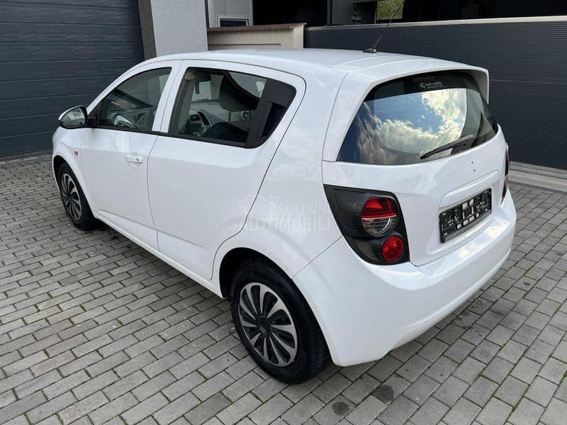 Chevrolet Aveo 