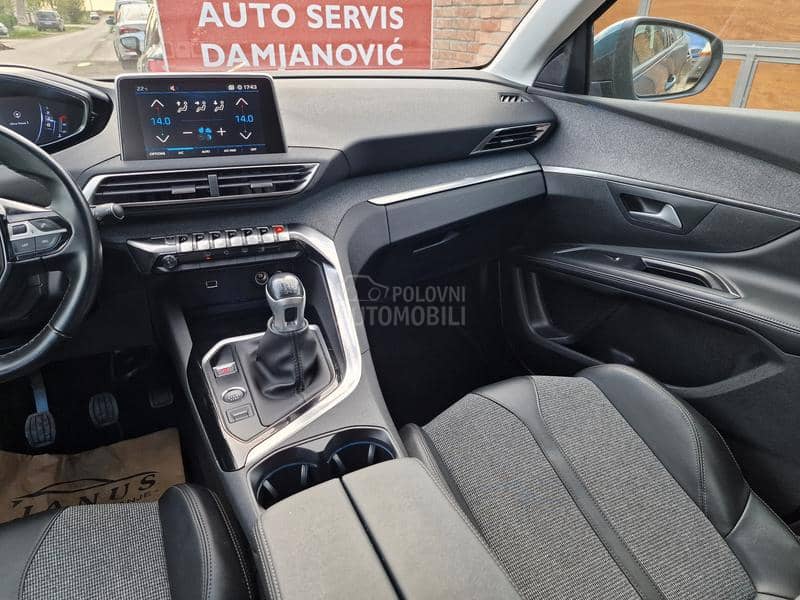 Peugeot 5008 1.5 hdi allure