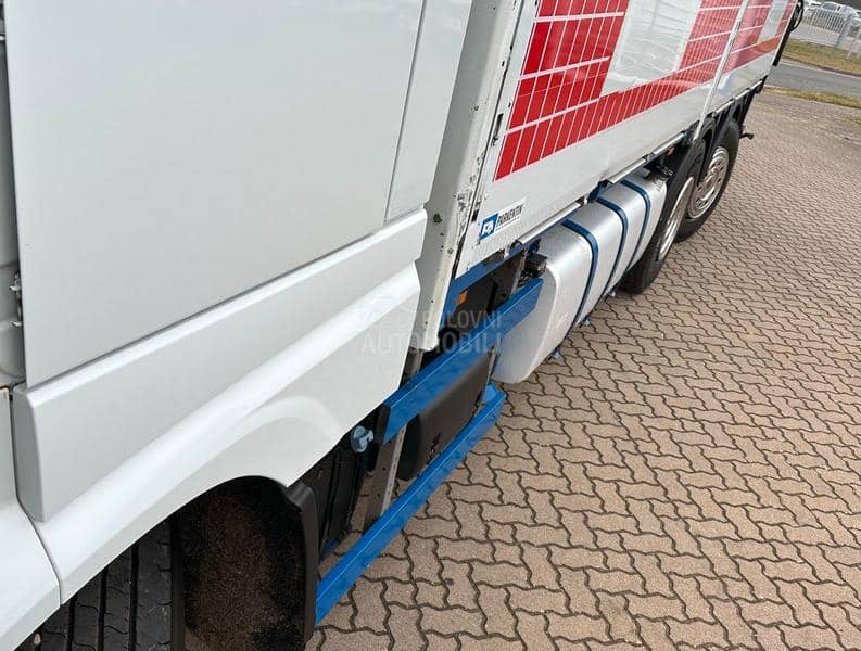 DAF XF 510 6x2/Cran/Platform