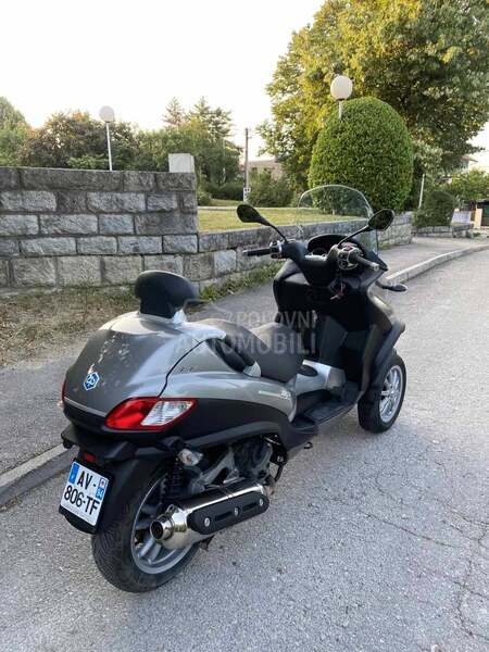 Piaggio mp3 400 lt