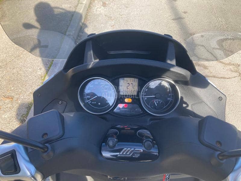 Piaggio mp3 500 lt