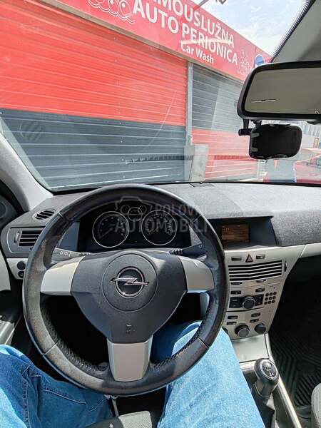 Opel Astra H Twinport