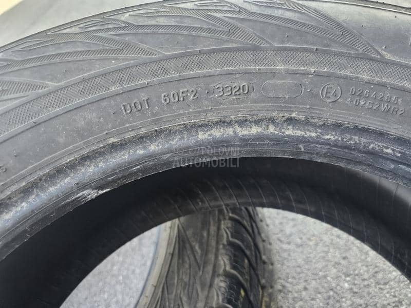Nokian 225/60 R17 Zimska