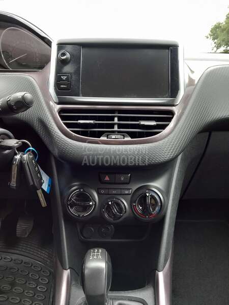 Peugeot 2008 1.2 Puretech