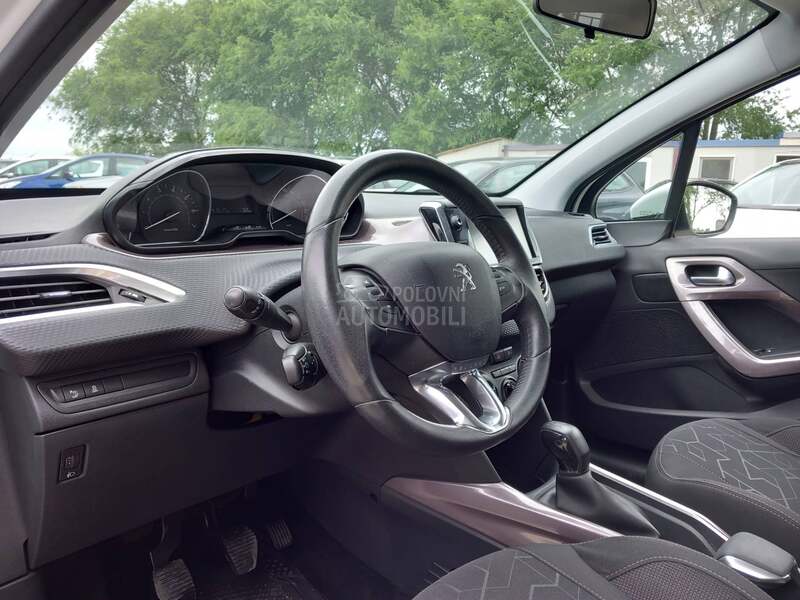 Peugeot 2008 1.2 Puretech