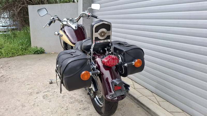 Kawasaki vulcan vn 800 classic