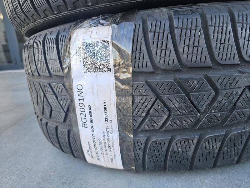 Pirelli 235/50 R19 Zimska