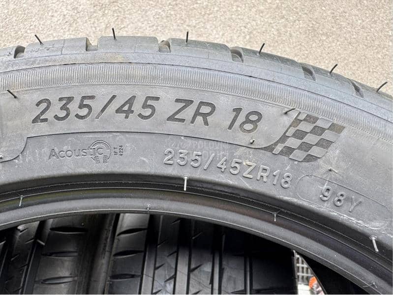 Michelin 235/45 R18 Letnja