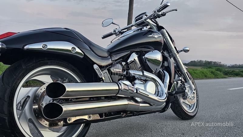 Suzuki VZR M1800R Boulevard