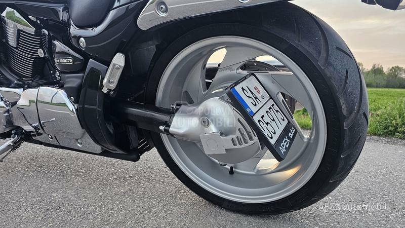 Suzuki VZR M1800R Boulevard