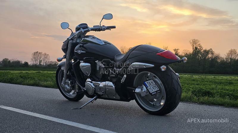 Suzuki VZR M1800R Boulevard