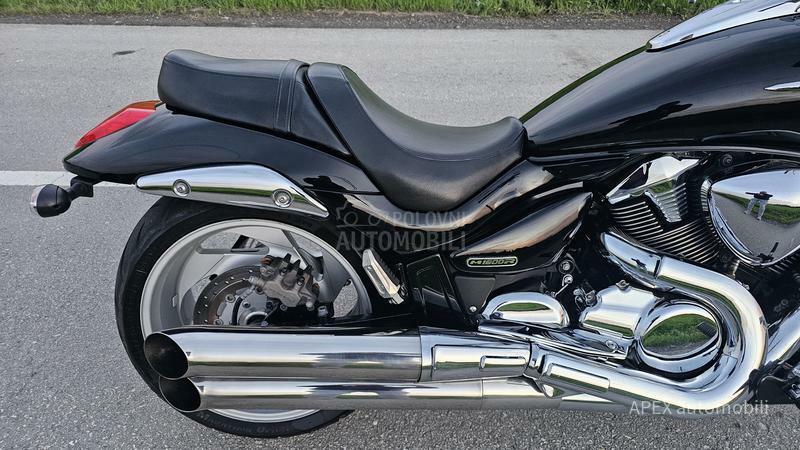 Suzuki VZR M1800R Boulevard
