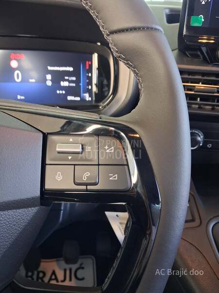 Opel Combo EDITION PLUS N1 1.5 MT6