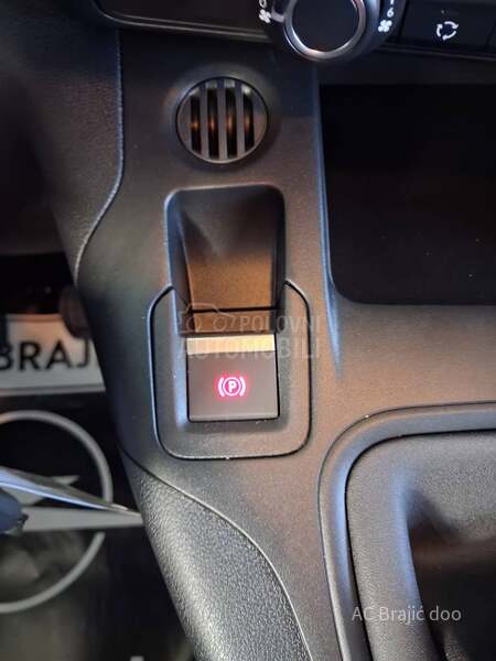 Opel Combo EDITION PLUS N1 1.5 MT6