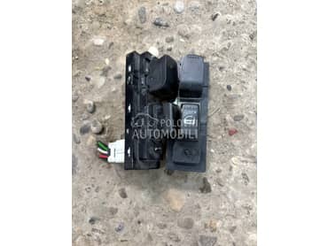 Prekidac podizaca stakla za Nissan Pixo od 2009. do 2020. god.