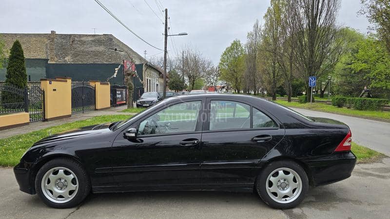 Mercedes Benz C 200 