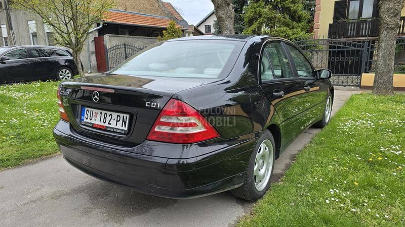 Mercedes Benz C 200 