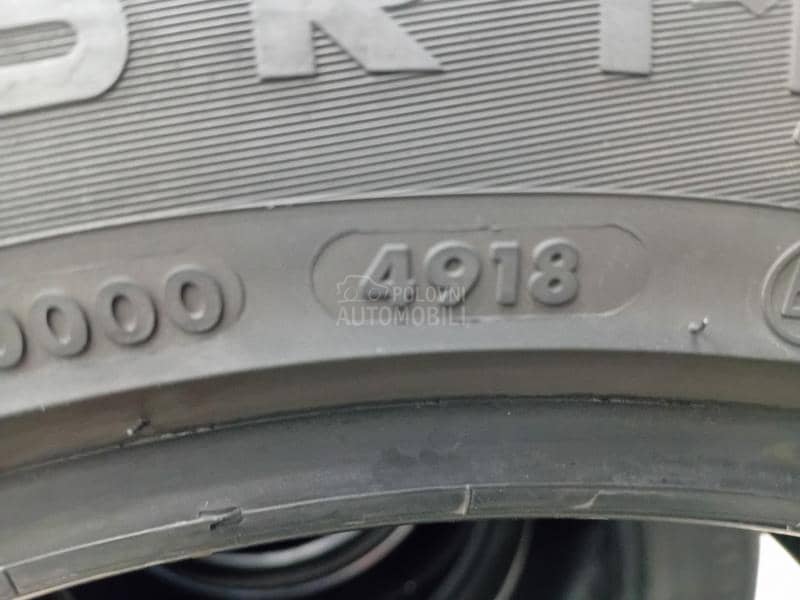 Vredestein 215/55 R17 Zimska