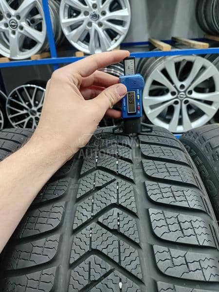 Pirelli 225/45 R18 Zimska
