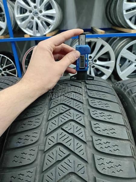 Pirelli 225/45 R18 Zimska