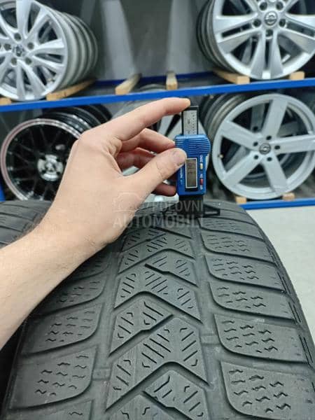 Pirelli 225/45 R18 Zimska