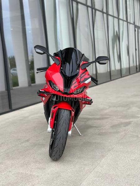BMW S1000RR