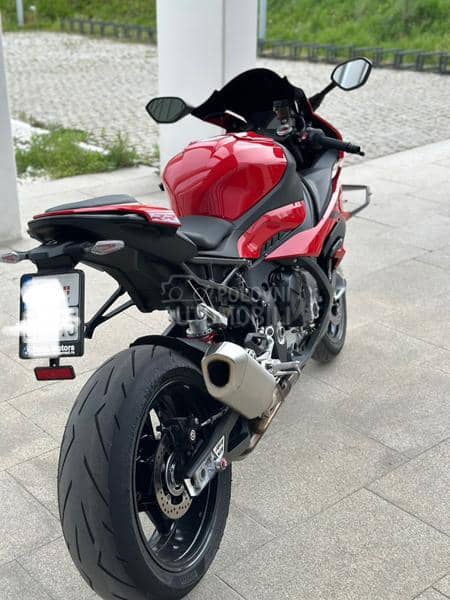 BMW S1000RR