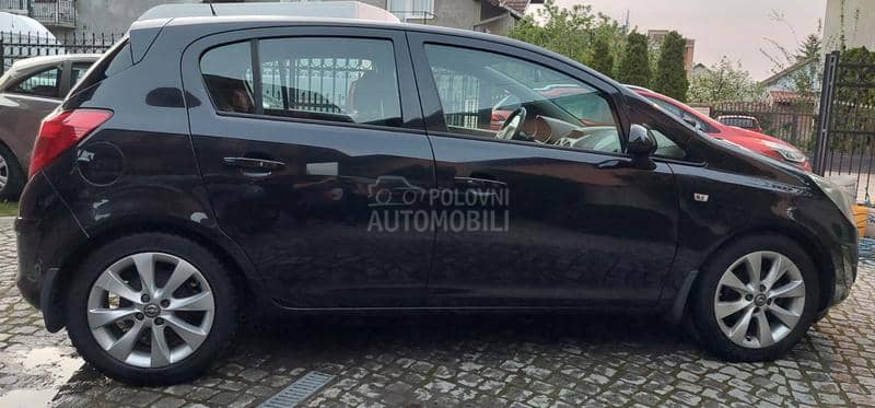 Opel Corsa D 1.3 cdti na.vi 2012