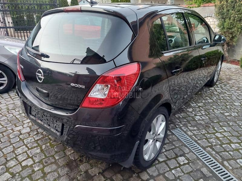 Opel Corsa D 1.3 cdti na.vi 2012